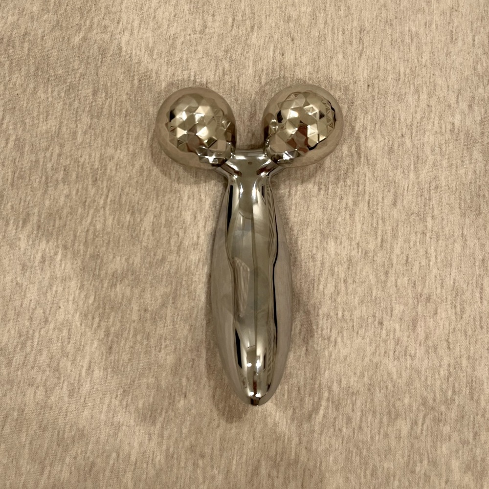ReFa Carat Platinum Electronic Roller PEC-L 1706